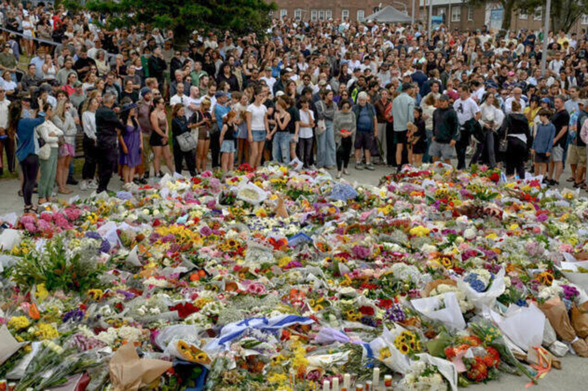 Australian inquiry opens public hearings into Bondi Beach shooting