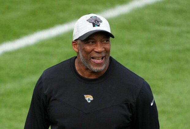 Jaguars fire running backs coach Bernie Parmalee