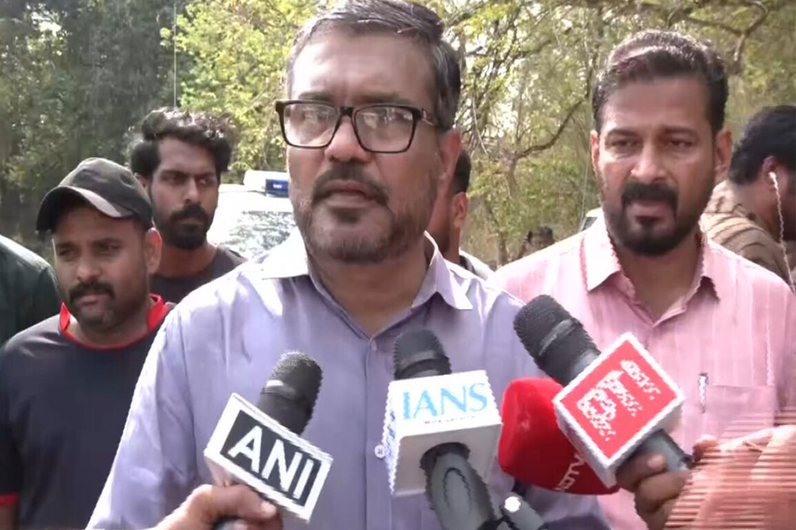 Keralam fireworks blast: State Ministers visit Thrissur site, six victims critical