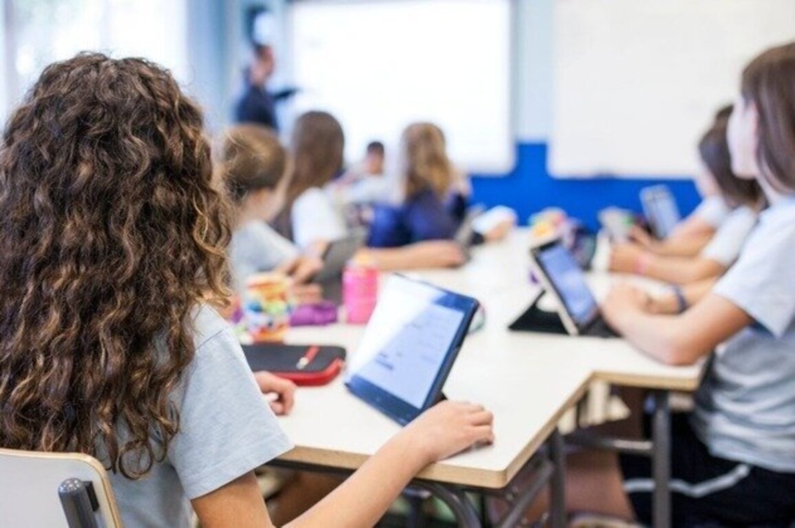 National report shows Arizona teacher pay continues to lag
