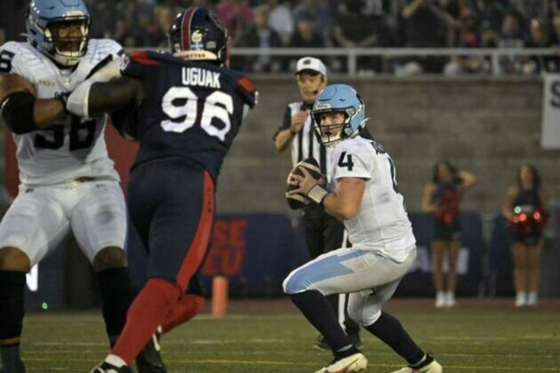 Nick Arbuckle's starting stint winding down as Argos battle Elks