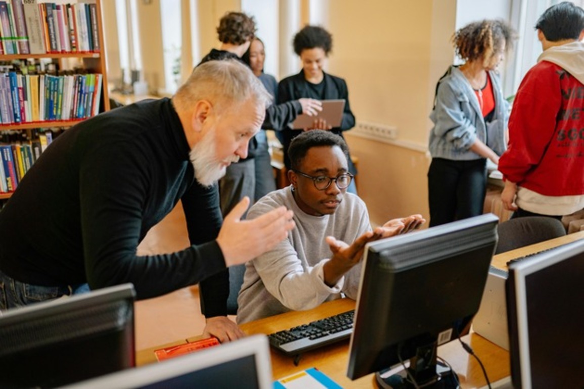 AI giants join teachers’ unions to bring chatbots to classrooms