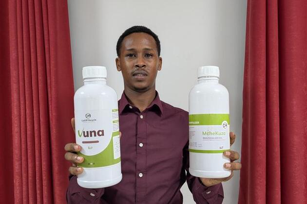 (Hello Africa) Young Tanzanian entrepreneur recycles hair into fertilizer