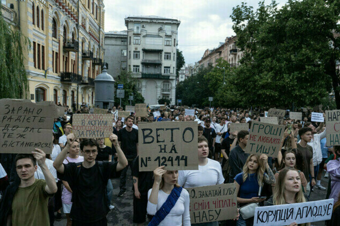 Authoritarian Zelensky sparks protests 