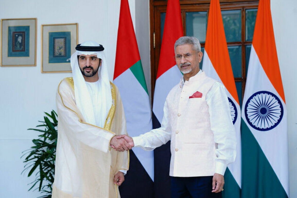 Hamdan bin Mohammed meets with India's External Affairs Minister