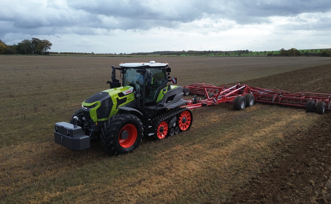 Claas sets out high-horsepower ambitions with the new Axion 9 range