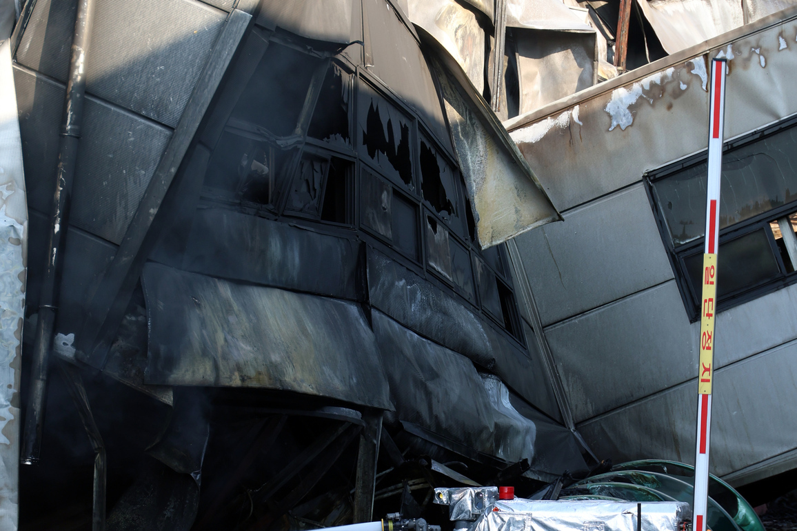 (SpotNews) SOUTH KOREA-DAEJEON-AUTO PARTS FACTORY-FIRE