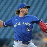 Blue Jays rolling toward AL East title, target sweep of Marlins