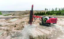  The Sandvik Ranger DXi 900 has a 290 degree drilling reach.