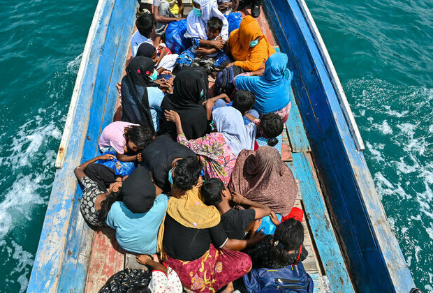 Indonesian fishermen rescue 116 Rohingya refugees