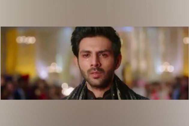 Kartik Aaryan celebrates 3 years of Sonu Ke Titu Ki Sweety