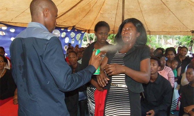 SA 'prophet' sprays followers with insect killer SA 'prophet' sprays followers with insect killer