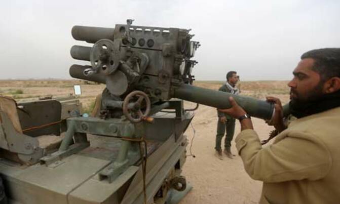 Iraqi forces pound besieged Tikrit jihadists Iraqi forces pound besieged Tikrit jihadists