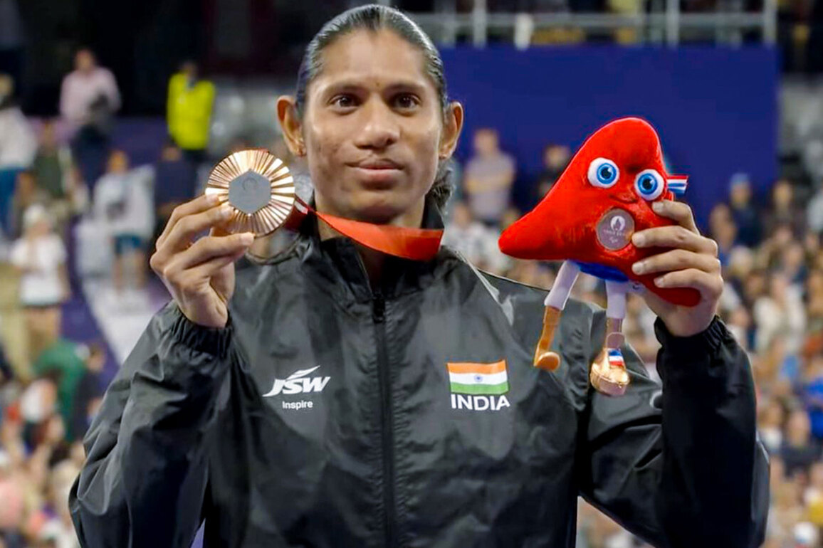 World Para Athletics Championships: Deepthi Jeevanji qualifies for finals of women's 400m T20
