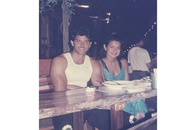 Ameesha Patel shares nostalgic throwback with 'Kaho Naa Pyaar Hai' co-star Hrithik Roshan, says "blessed to have created such bonds"