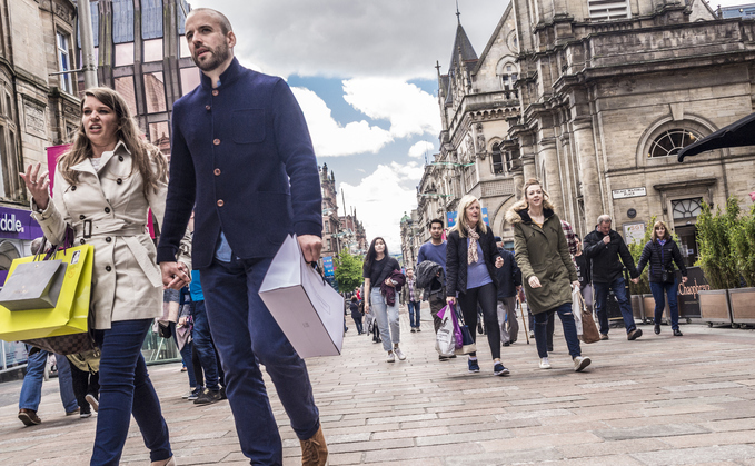 Shoppers in Glasgow | Credit: iStock