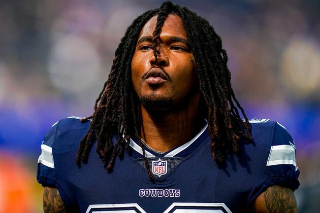 Updates: Dowdle to play vs. Panthers, Deuce inactive