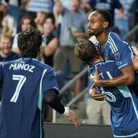 Sporting Kansas City scores three late to stun Rapids