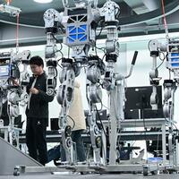 Update: China's industrial profits down 0.3 pct in first two months