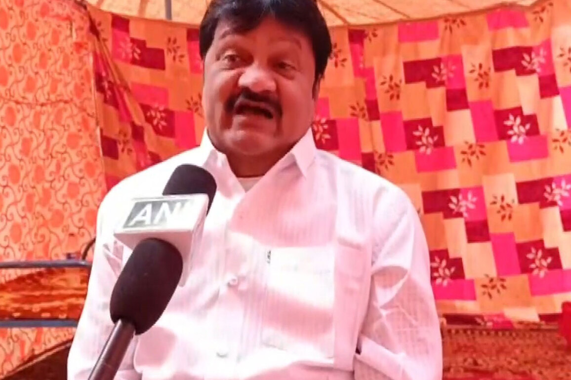 "I can't believe it...": Tamasha artist Raghuveer Khedkar on receiving Padma Shri