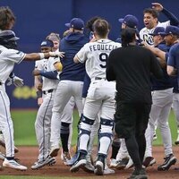 MLB roundup: Sizzling Rays sweep series from runs-challenged Giants