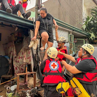 (SpotNews) PHILIPPINES-CEBU-TYPHOON KALMAEGI-FLOOD-RESCUE