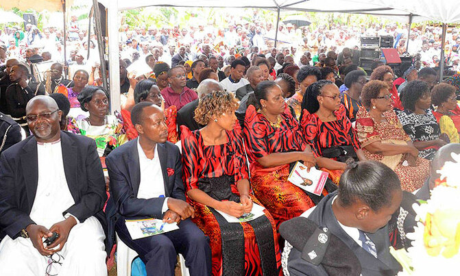 Hundreds attend Nkangi burial in Kalungu Hundreds attend Nkangi burial in Kalungu
