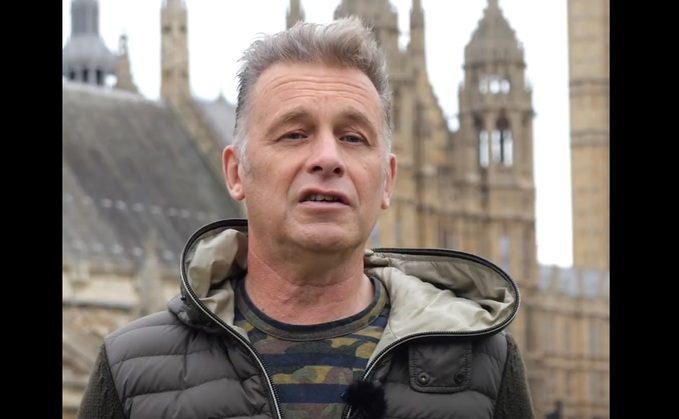 Chris Packham said: "I will personally mentor you through the month (in becoming a vegan)."