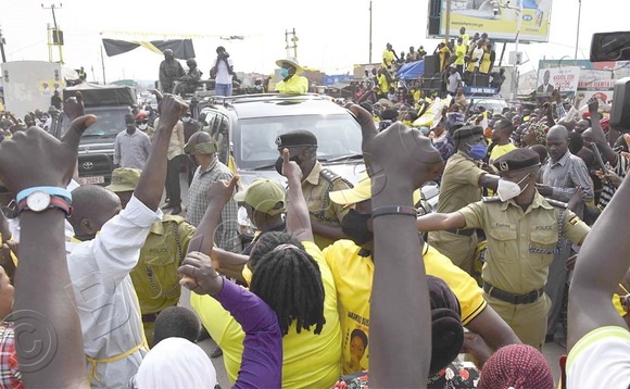 Museveni- Museveni ng'ayogera eri ab'e Kayambwe Mpigi. Museveni- Museveni ng'ayogera eri ab'e Kayambwe Mpigi.