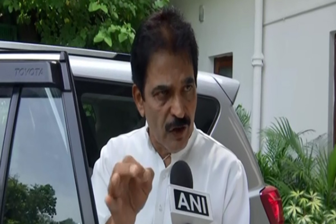 "Air India is lying": KC Venugopal on "harrowing" experience at airport runway; calls for DGCA probe