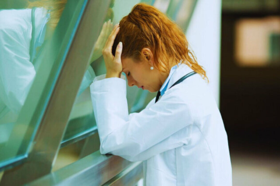 One in Ten Medics in Europe Has Suicidal Thoughts, WHO Survey Reveals