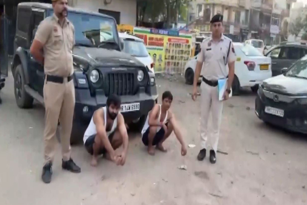 Two arrested in Gurugram for public urination from moving car
