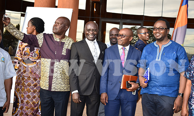 EC boss roots for students voting EC boss roots for students voting