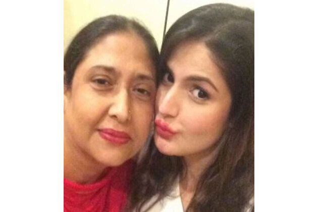 "Making sure everyone ate was her life mission": Zareen Khan remembers late mother on birth anniversary
