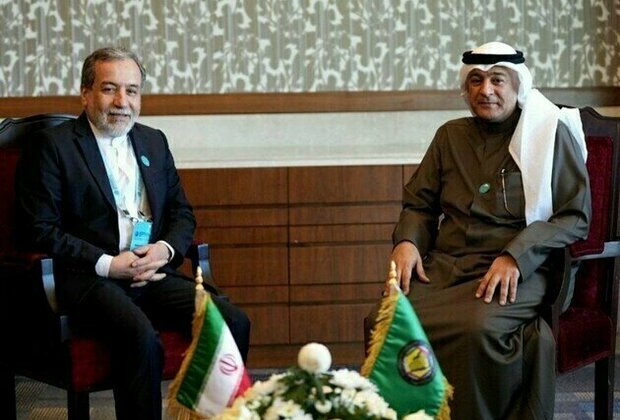 Iran Lauds Arab States Rejection of US-Israeli Plan for Gaza