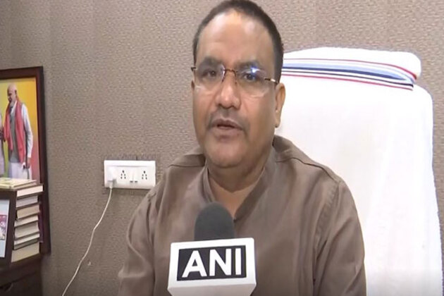 Chhattisgarh State Waqf Board makes National flag hosting mandatory in front of Mosques, madrasas and dargahs on I-Day