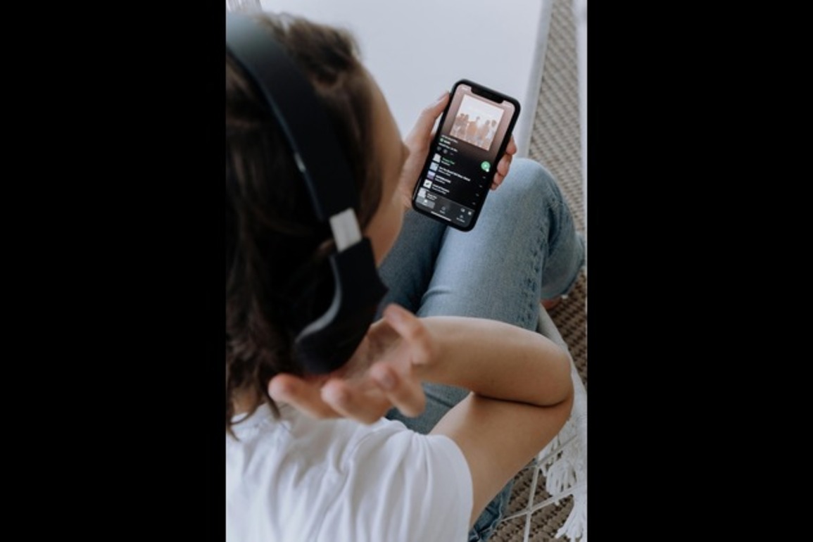 Netflix adds Spotify’s hit video podcasts in new partnership