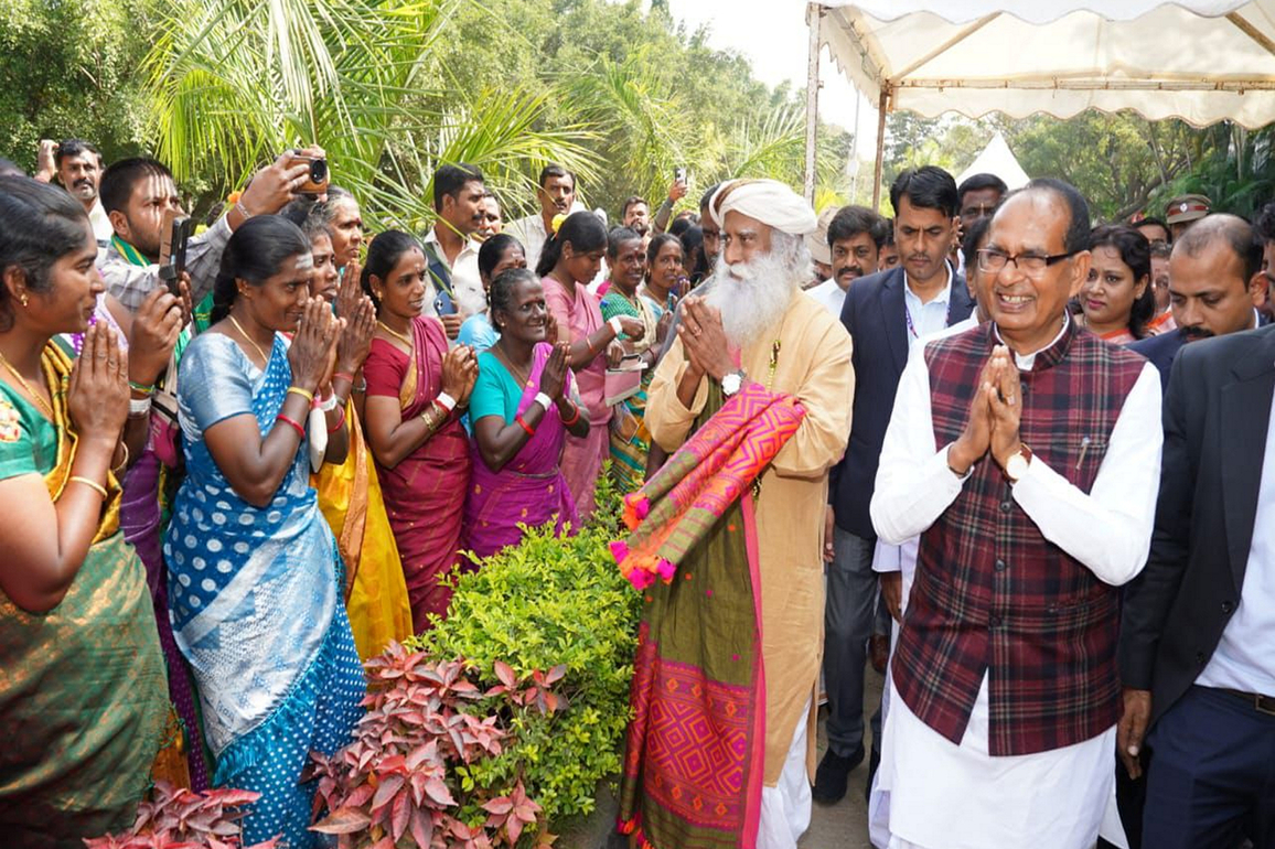 "Everything grown on agricultural land must belong to farmers": Sadhguru urges Shivraj Singh Chouhan to amend British-era laws