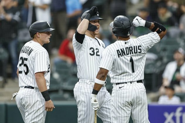 White Sox hold off Twins to end four-game losing streak