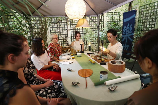 LensToLens | Flourishing cultural exchange behind a cup of tea, coffee