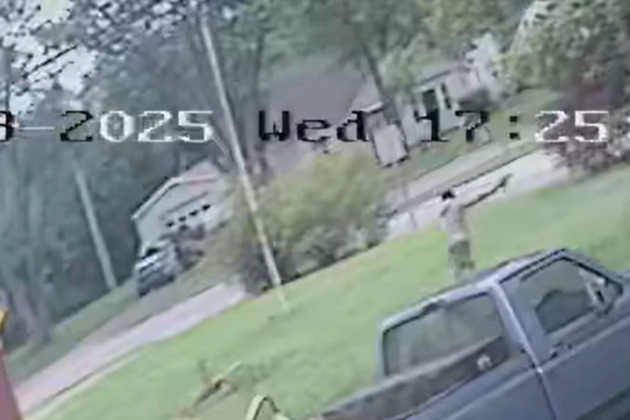 Video- Man shoots 2 Ohio officers during traffic stop, suspect remains at large