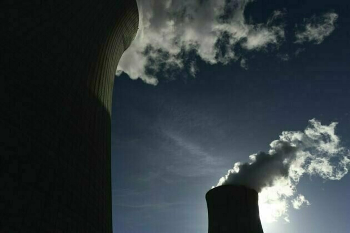 How would a switch to nuclear affect electricity prices for households and industry?