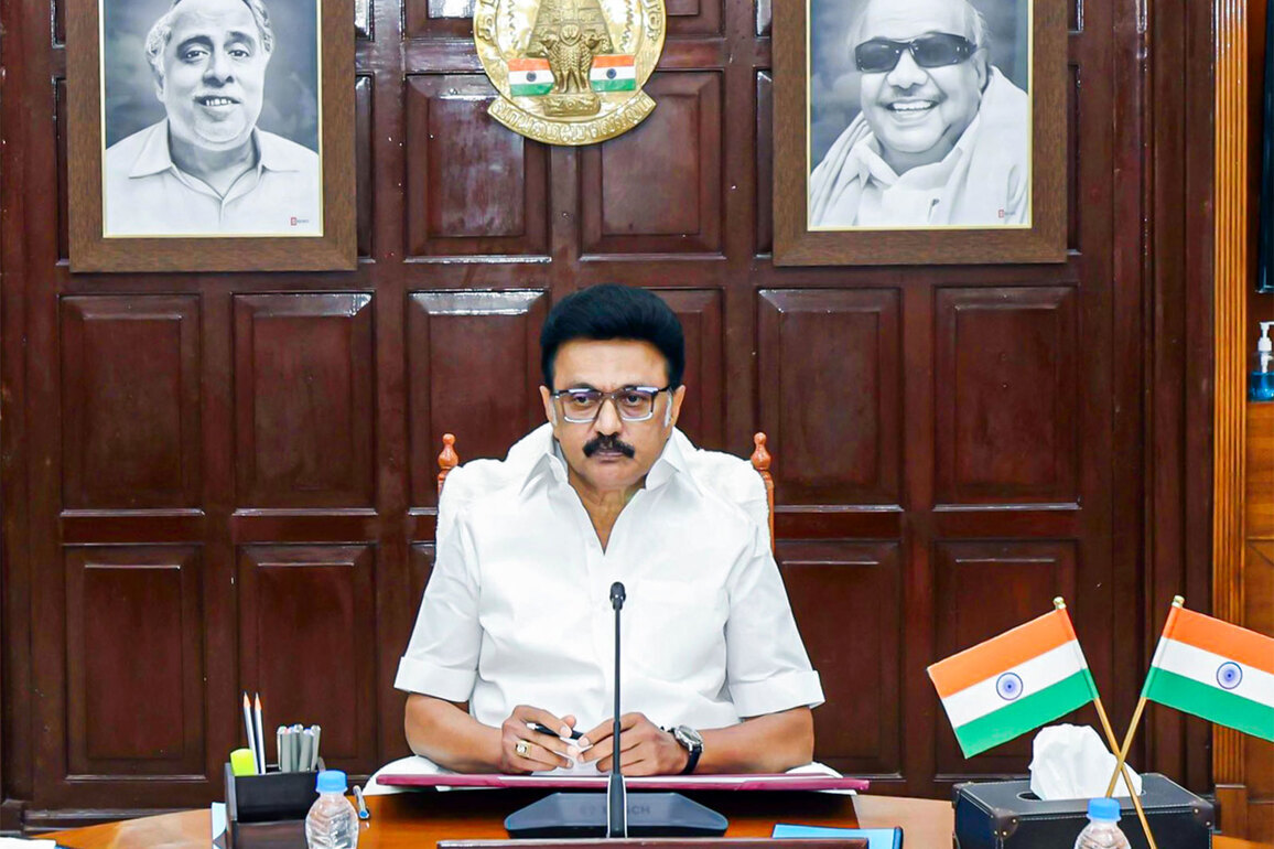 Tamil Nadu CM urges PM Modi to direct Railways to release funds for land acquisition, compensation