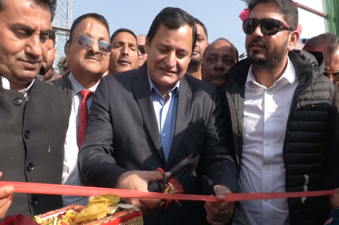 Minister Javed Dar inaugurates Mega Kissan Mela, says 'Jammu-Kashmir to spend Rs 5000 crore on agriculture'
