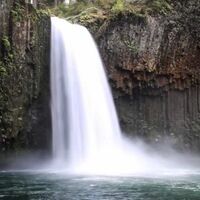 Auctioned by owner, Oregon’s iconic Abiqua Falls acquired by lawmakers