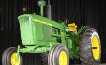 John Deere marks 60 years in UK and Ireland with special class at Newark show