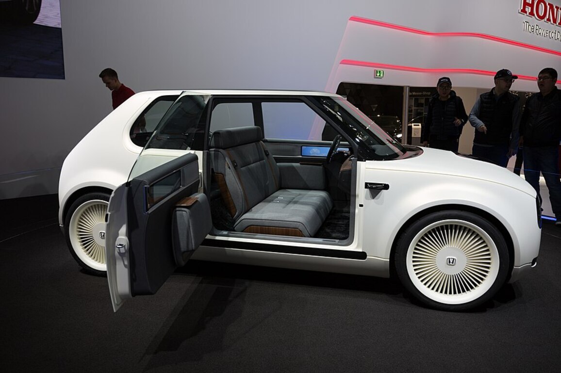 Honda reports historic loss as it scales back EV ambitions