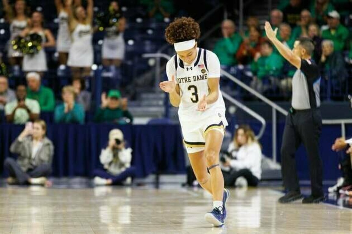 Women's Top 25 roundup: Hannah Hidalgo, No. 15 Irish rout FDU