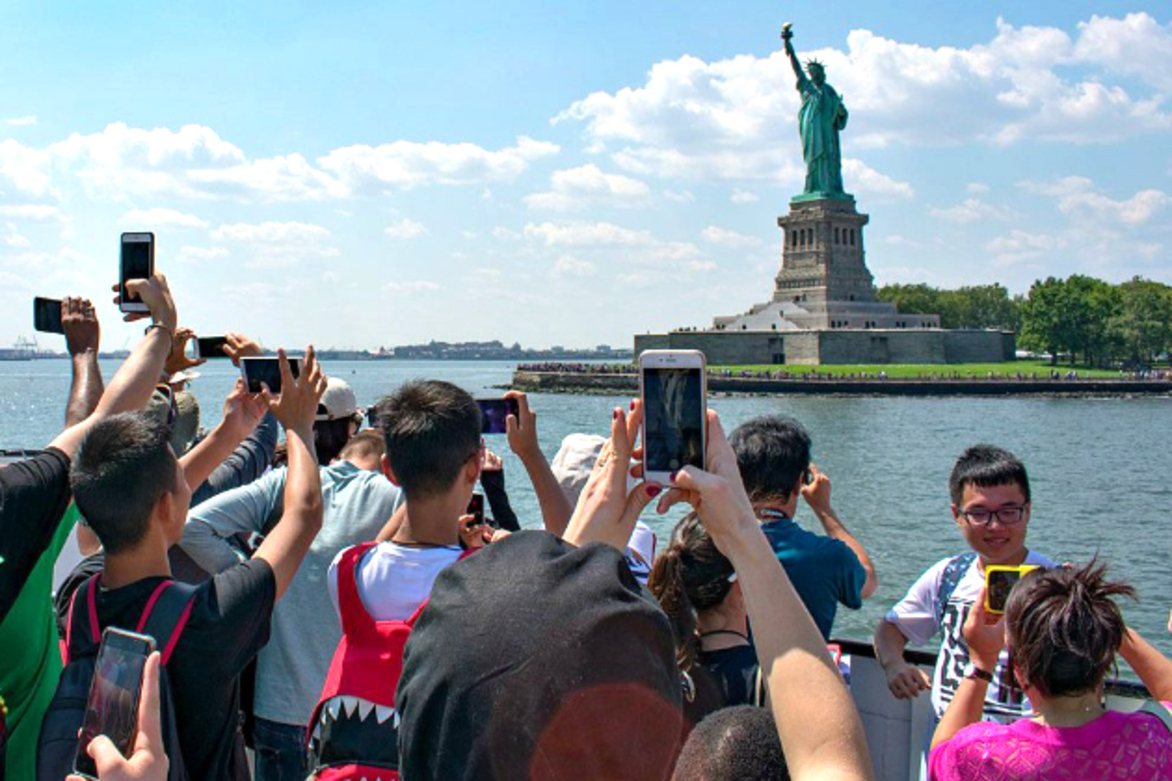 Foreign travel spending in US to decline 7% in 2025, report says