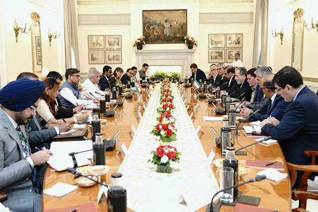 EAM Jaishankar, Iranian counterpart Araghchi review bilateral ties